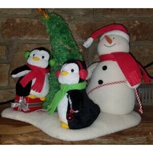 2006 Hallmark Jingle Pals Very Merry Trio Plush Snowman/Penquins